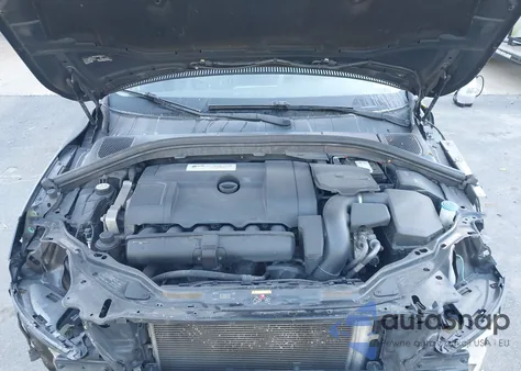 2012 Volvo Xc60 3.2/3.2 Platinum/3.2 Premier/3.2 Premier Plus z USA, uszkodzony, nr VIN YV4940DZ9C2295254